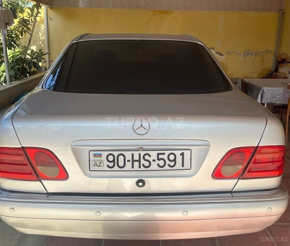 Mercedes E 240 1999, 240,000 km - 2.4 l - Şirvan