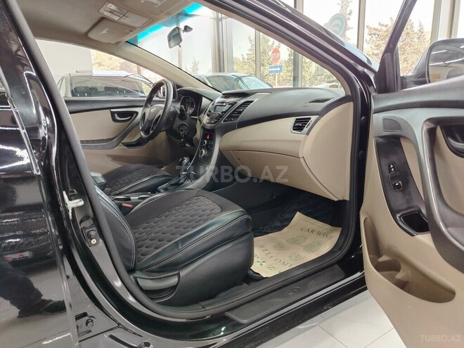 Hyundai Elantra 2015, 176,000 km - 1.8 л - Sumqayıt