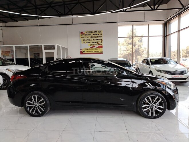 Hyundai Elantra 2015, 176,000 km - 1.8 л - Sumqayıt