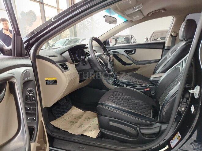 Hyundai Elantra 2015, 176,000 km - 1.8 л - Sumqayıt