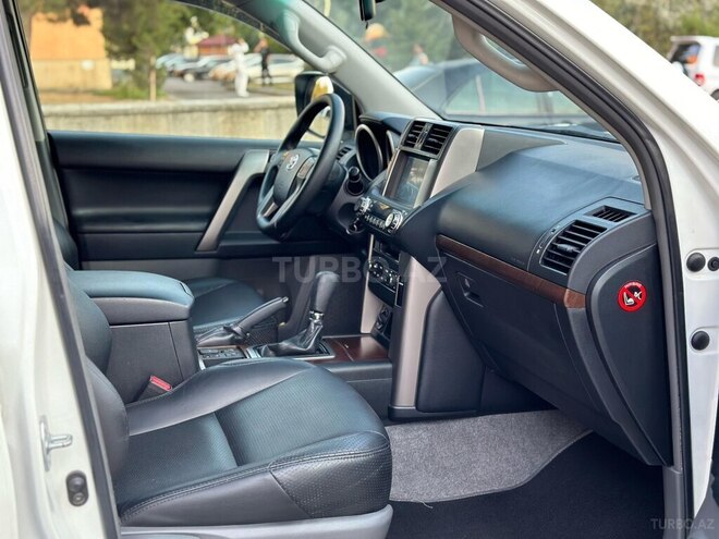 Toyota Land Cruiser Prado 2012, 150,000 km - 2.7 л - Bakı