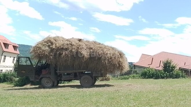 UAZ 452 1983, 100,000 km - 2.4 l - Quba