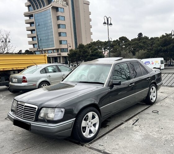 Mercedes E 300 d 1994, 367,099 km - 3.0 l - Bakı