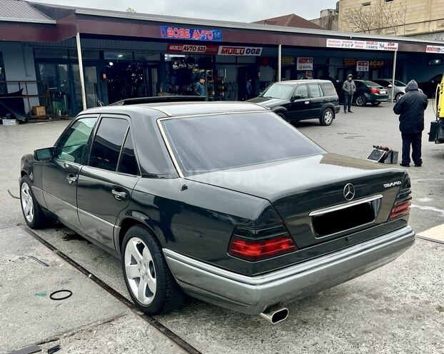 Mercedes E 300 d 1994, 367,099 km - 3.0 l - Bakı
