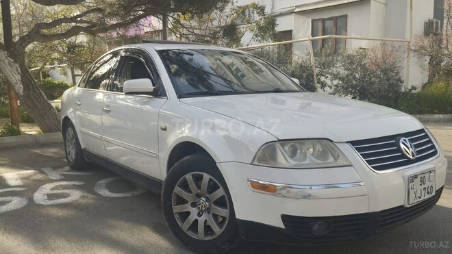 Volkswagen Passat 2003, 284,382 km - 1.8 l - Bakı