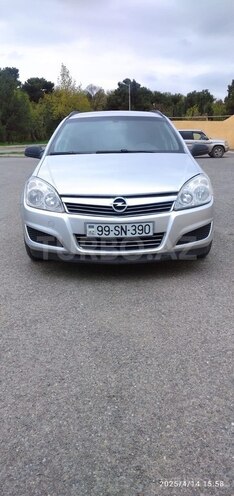 Opel Astra 2009, 156,000 km - 1.4 l - Gəncə
