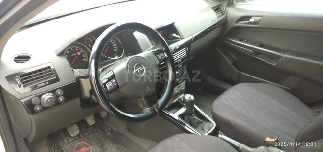 Opel Astra 2009, 156,000 km - 1.4 l - Gəncə