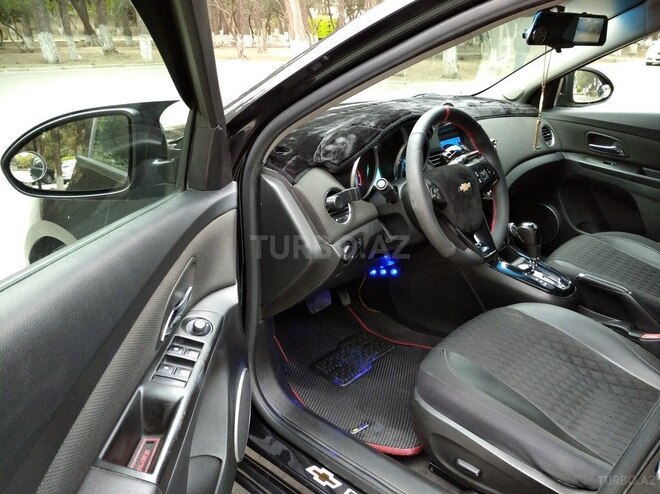 Chevrolet Cruze 2011, 331,425 km - 1.4 л - Sumqayıt