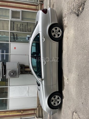 Mercedes E 270 2002, 390,000 km - 2.7 l - Bakı