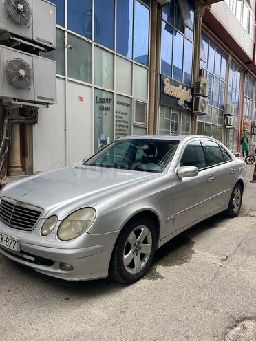 Mercedes E 270 2002, 390,000 km - 2.7 l - Bakı