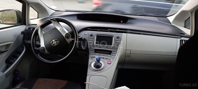 Toyota Prius 2013, 197,100 km - 1.8 л - Bakı