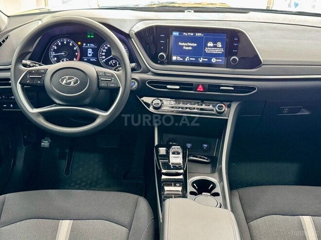 Hyundai Sonata-15