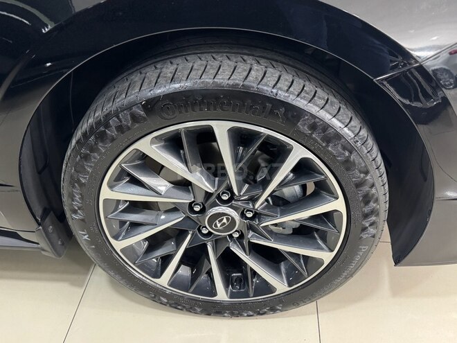 Hyundai Sonata-20
