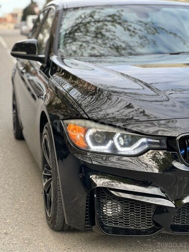 BMW 320-2