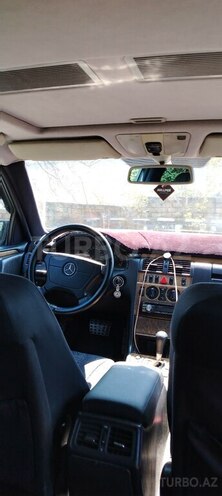 Mercedes E 300 1999, 500,000 km - 3.0 l - Qusar