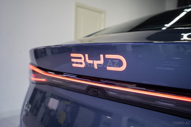 BYD Seal 06-12