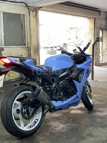 Suzuki  2022, 8,000 km - 0.6 л - Bakı