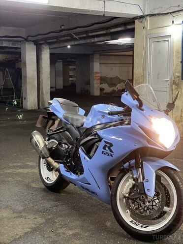 Suzuki  2022, 8,000 km - 0.6 л - Bakı