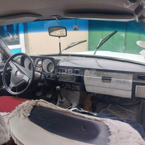 GAZ 24 1978, 835,580 km - 2.4 l - Sumqayıt