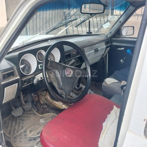 GAZ 24 1978, 835,580 km - 2.4 l - Sumqayıt