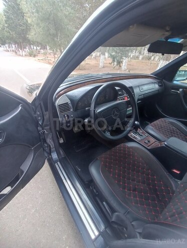 Mercedes C 240 1997, 352,000 km - 2.4 l - Sumqayıt