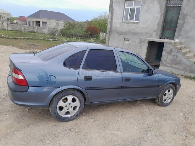 Opel Vectra 1998, 358,000 km - 1.8 l - Bakı