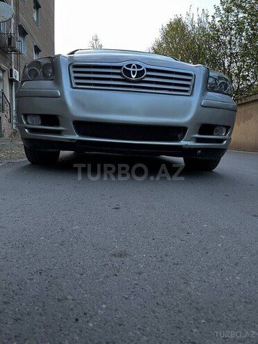 Toyota Avensis 2004, 335,000 km - 2.0 l - Bakı