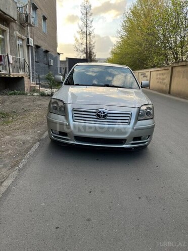 Toyota Avensis 2004, 335,000 km - 2.0 l - Bakı