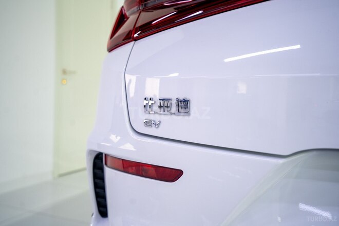 BYD e2-10