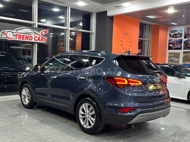 Hyundai Santa Fe-8
