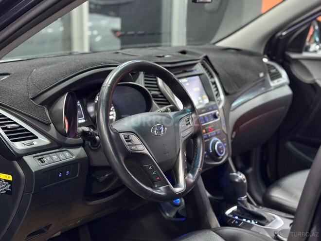 Hyundai Santa Fe-12