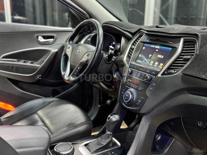 Hyundai Santa Fe-14