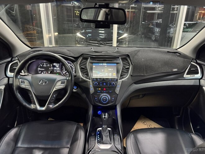 Hyundai Santa Fe-16