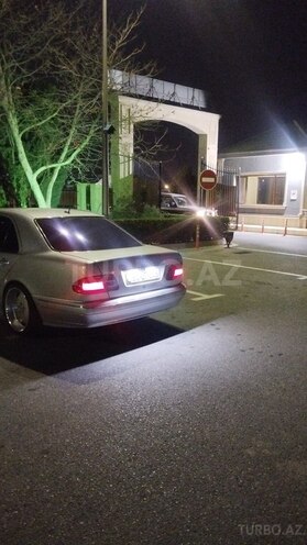 Mercedes E 320 2000, 360,000 km - 3.2 l - Bakı