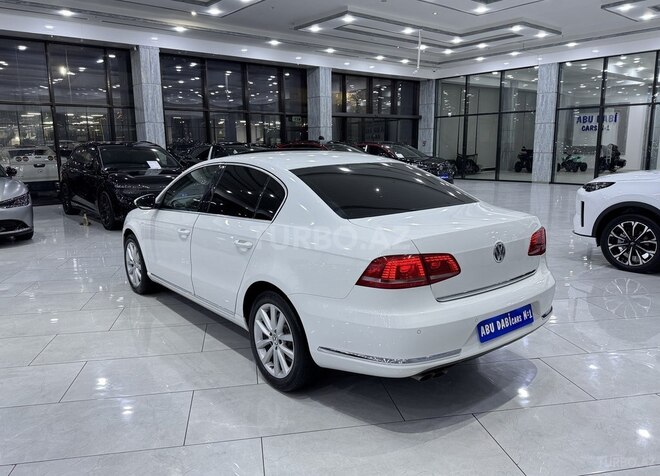 Volkswagen Passat-6