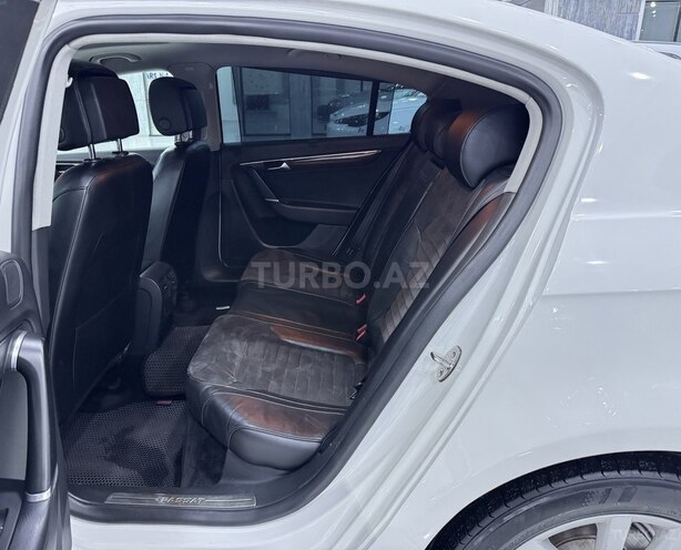 Volkswagen Passat-14