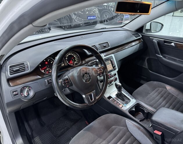 Volkswagen Passat-9