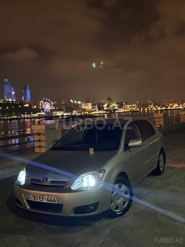 Toyota Corolla 2004, 400,000 km - 1.4 l - Bakı