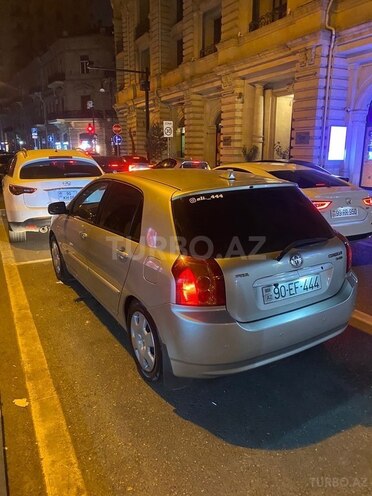 Toyota Corolla 2004, 400,000 km - 1.4 l - Bakı