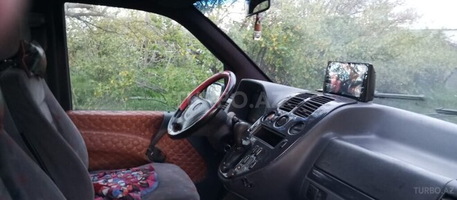 Mercedes Vito 112 2000, 600,000 km - 2.2 л - Siyəzən