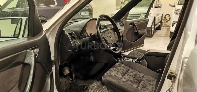 Mercedes C 220 d 1998, 298,000 km - 2.2 l - Sumqayıt