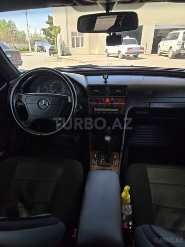 Mercedes C 200 1998, 250,000 km - 2.0 л - Yevlax