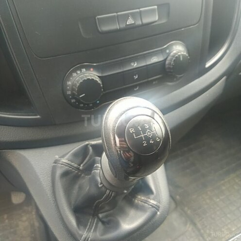 Mercedes Vito 2019, 242,000 km - 1.6 l - Bakı