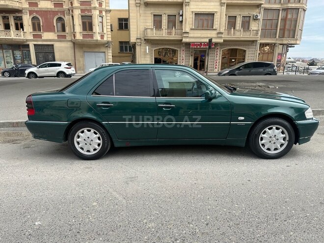 Mercedes C 180 1999, 300,000 km - 1.8 л - Bakı