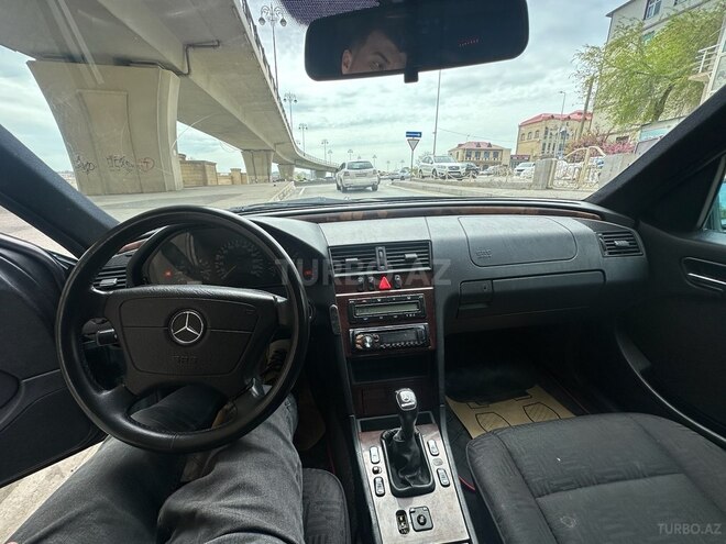 Mercedes C 180 1999, 300,000 km - 1.8 л - Bakı