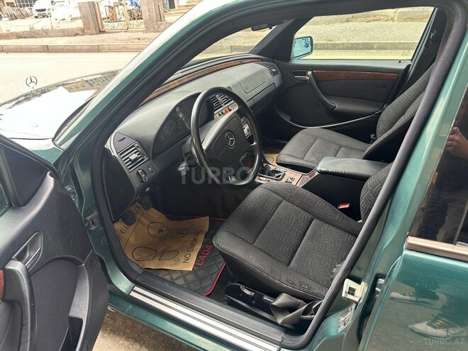 Mercedes C 180 1999, 300,000 km - 1.8 л - Bakı