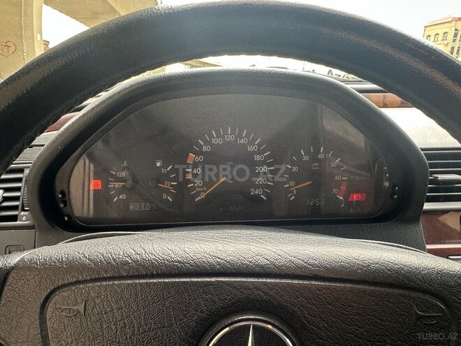 Mercedes C 180 1999, 300,000 km - 1.8 л - Bakı