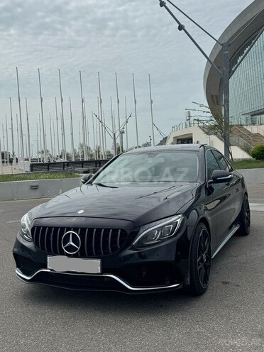 Mercedes C 300 4MATIC 2015, 271,000 km - 2.0 l - Bakı