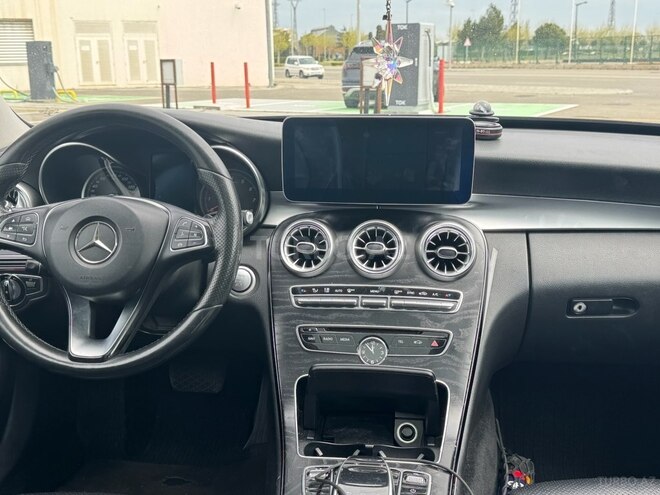 Mercedes C 300 4MATIC 2015, 271,000 km - 2.0 l - Bakı