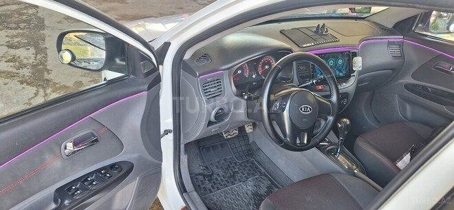 Kia Rio-6